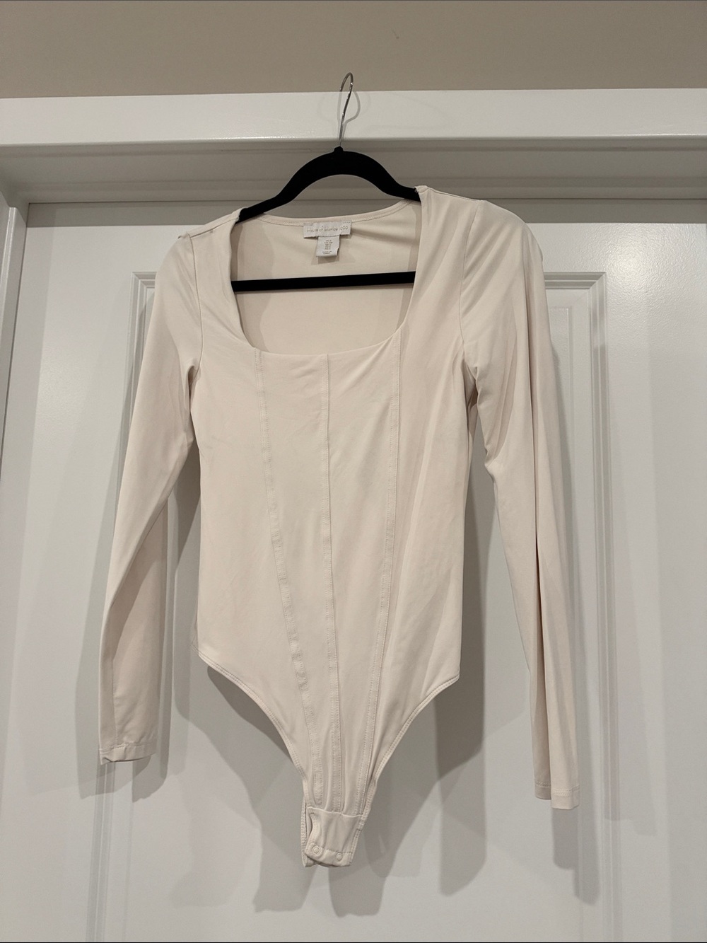House of Harlow 1960 Cream Long Sleeve Scoop-Neck Bodysuit